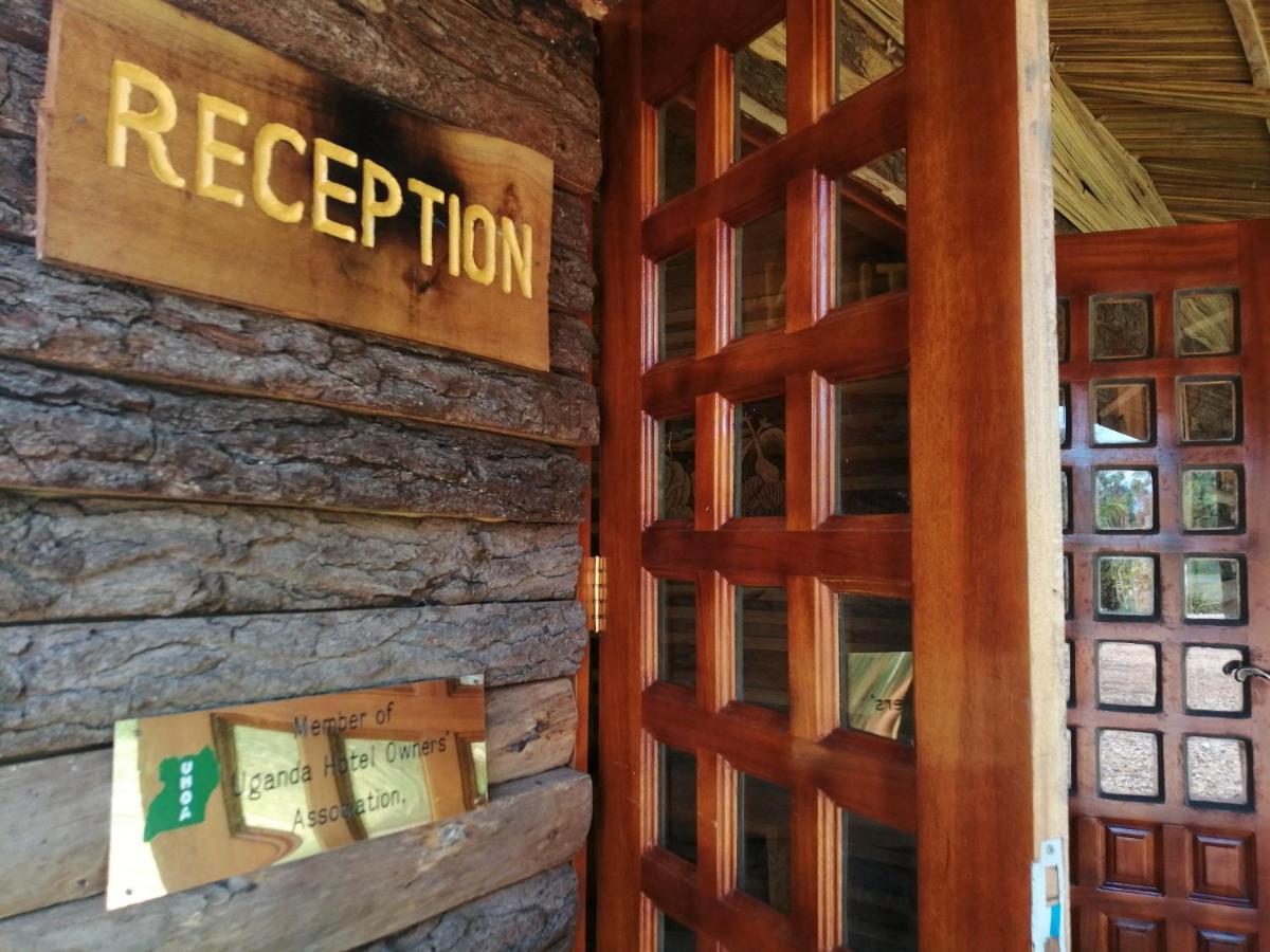 Murchison Backpackers Masindi Exterior foto
