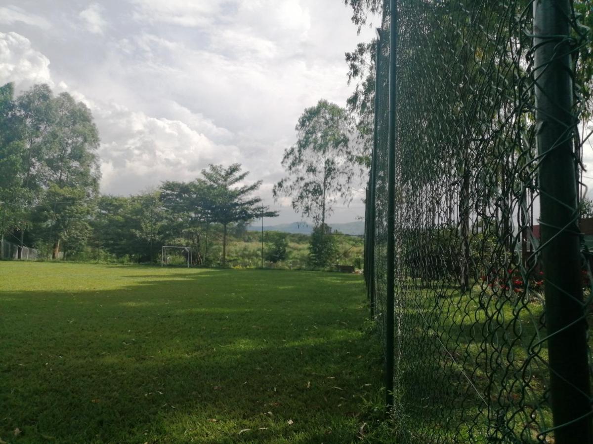 Murchison Backpackers Masindi Exterior foto