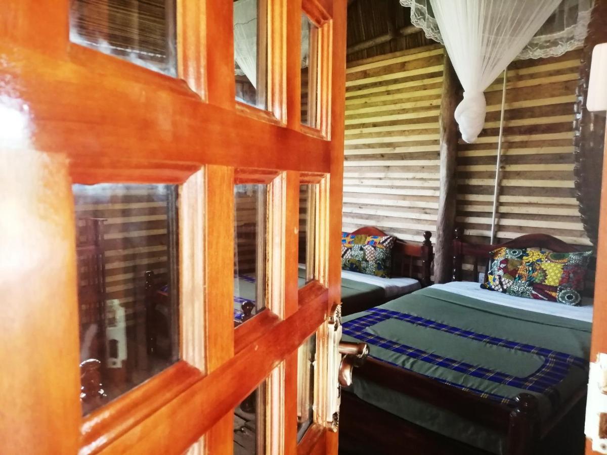 Murchison Backpackers Masindi Exterior foto