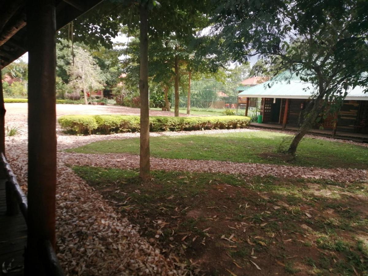 Murchison Backpackers Masindi Exterior foto